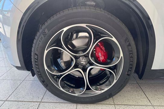 Alfa Romeo Stelvio Turbo Veloce Q4