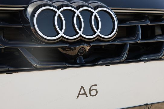 Audi A6 e-Hybrid quattro Avant