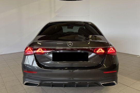 Mercedes Klasa E 200 4-Matic AMG