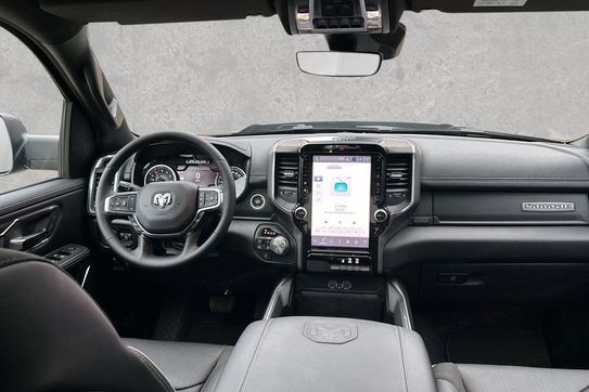 RAM 1500 Laramie Sport aut