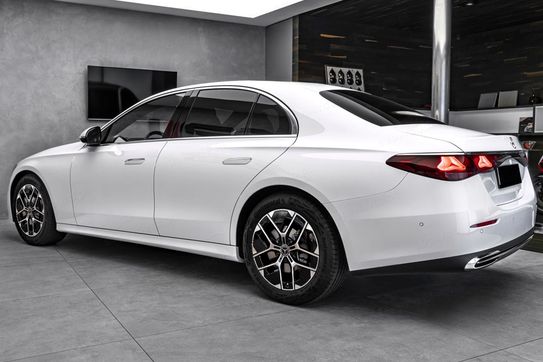 Mercedes Klasa E 220 d Avantgarde