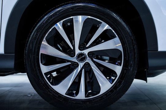 BYD Seal U DM-i  Design AWD