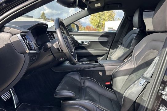 Volvo V90 T8 AWD Plug-In Hybrid R-Design