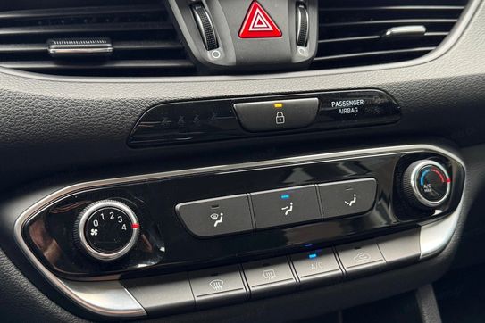 Hyundai i30 1.5 T-GDI Modern