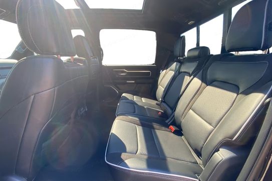 Ram 1500 Laramie Sport Crew 4x4