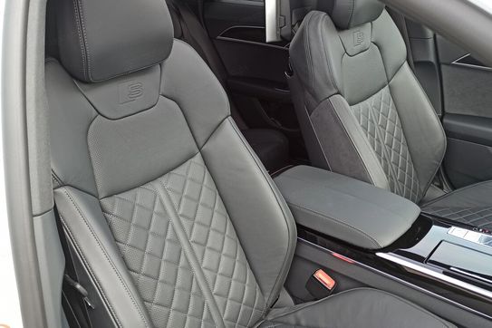 Audi A8 50 TDI quattro