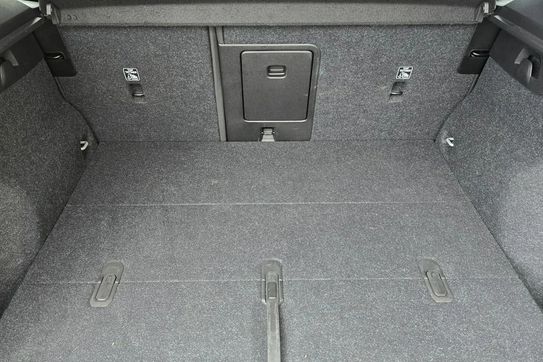 Volvo XC40 73kWh P6 Recharge Plus aut