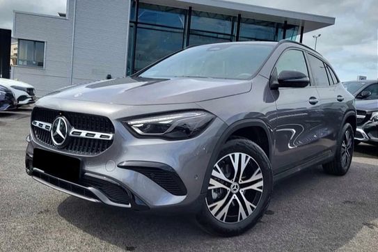 Mercedes GLA 220  4-Matic Progressive