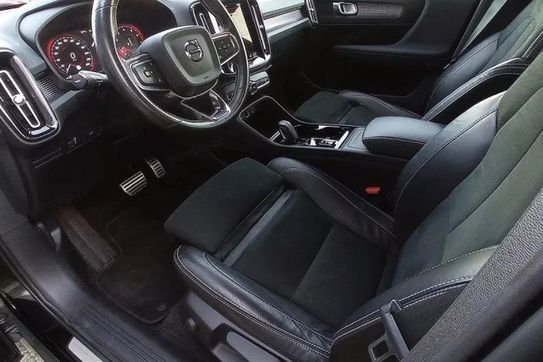 Volvo XC40 B4 B R-Design