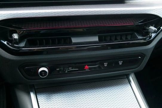 BMW Seria 3 318i M Sport aut