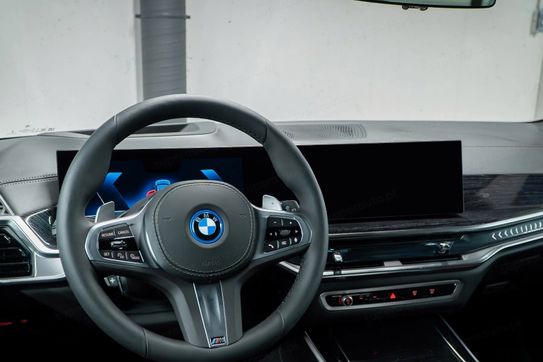 BMW X5 xDrive50e Individual Edition