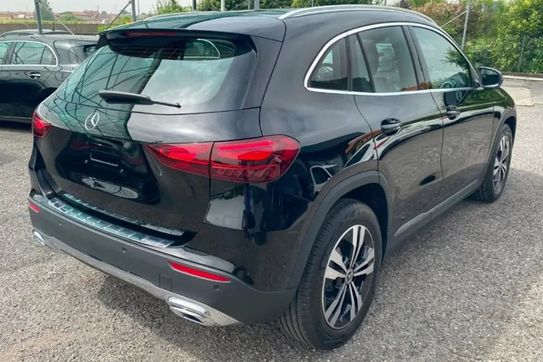 Mercedes GLA 180 d Progressive