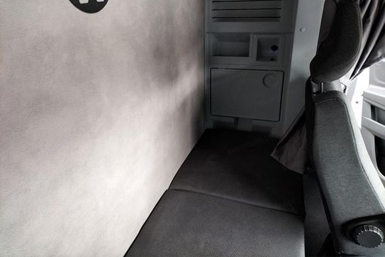 Renault Master L3 Zabudowa 10EP + Tył spanie