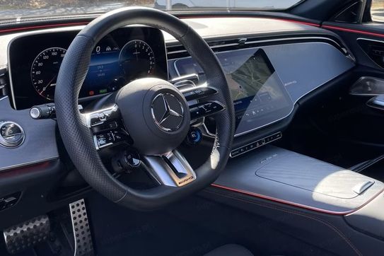 Mercedes Klasa E AMG E 53 PHEV 4Matic+ 9G-Tronic TCT