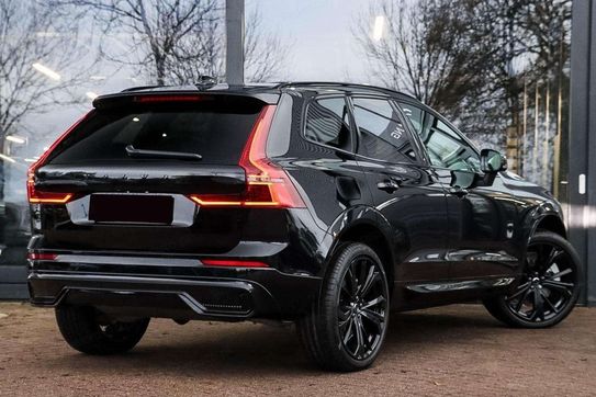 Volvo XC60 B5 AWD Plus Black Edition