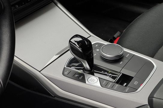 BMW Seria 3 318i aut