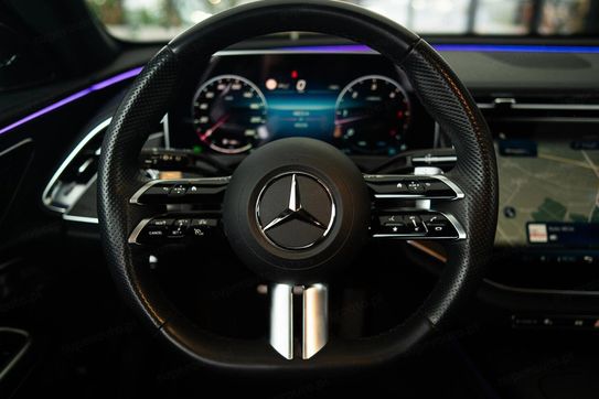 Mercedes Klasa E Kombi 220 d 4MATIC AMG Line