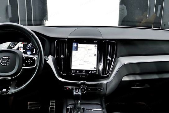 Volvo XC60 B4 B R-Design aut
