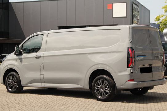 Ford Transit Custom 340 L2H1 Limited Elektryczny A1