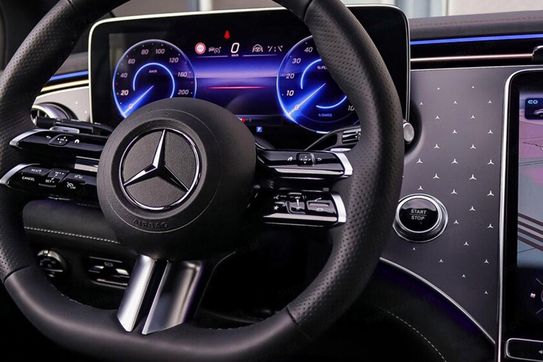 Mercedes EQE 350 4-Matic AMG Line