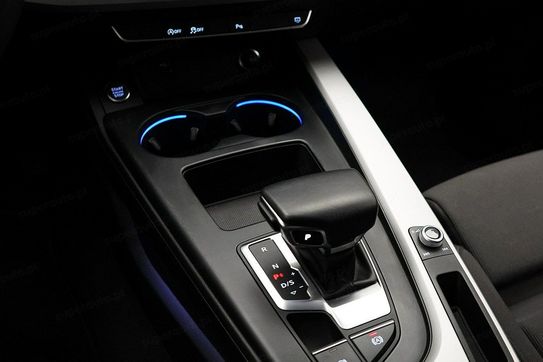 Audi A4 35 TFSI mHEV S tronic