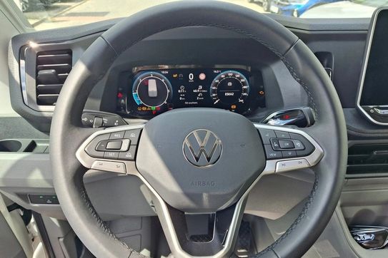 Volkswagen Crafter L5H3 AT8