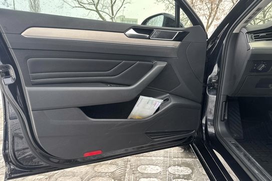 Volkswagen Passat Elegance 2.0 TSI  DSG