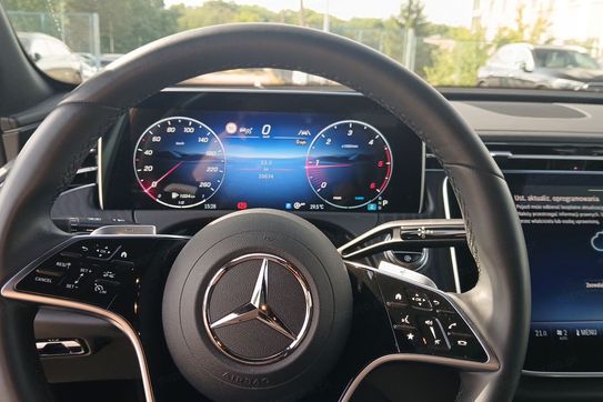 Mercedes Klasa E 200 d Avantgarde