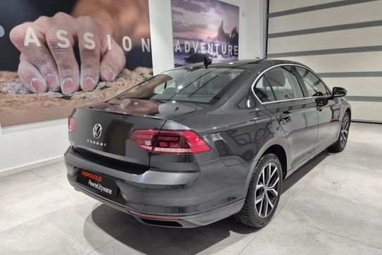 Volkswagen Passat 2.0 TDI EVO Business DSG