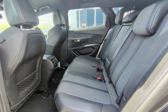 Peugeot 3008 1.2 Puretech Active Pack S&S EAT8