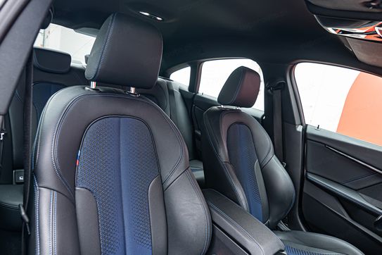 BMW Seria 2 216d M Sport aut