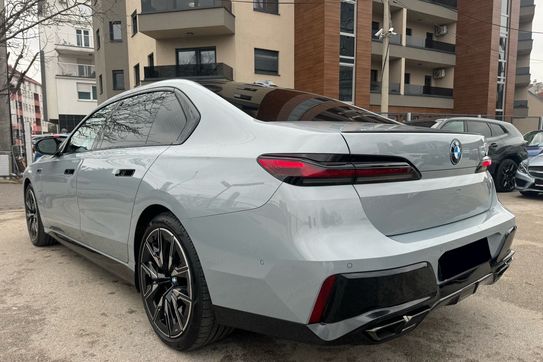 BMW Seria 7 M760e xDrive