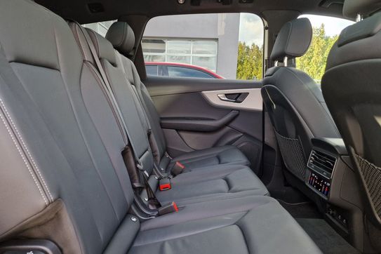 Audi Q7 50 TDI  quattro S Line
