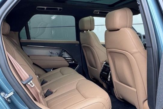 Land Rover Range Rover Sport P440e Dynamic SE