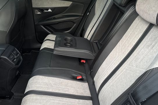 Peugeot 3008 1.6 PureTech Hybrid GT Pack S&S EAT8