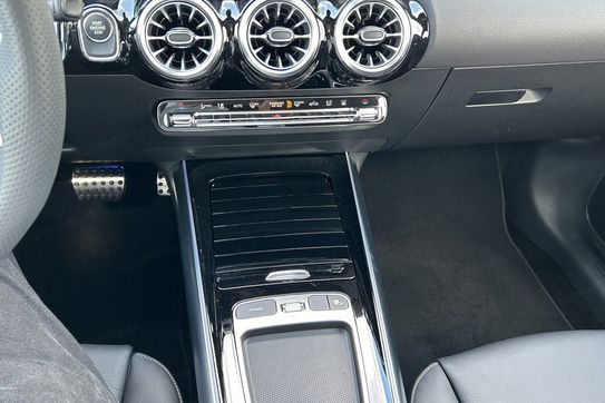 Mercedes GLA 220 4-Matic AMG Line