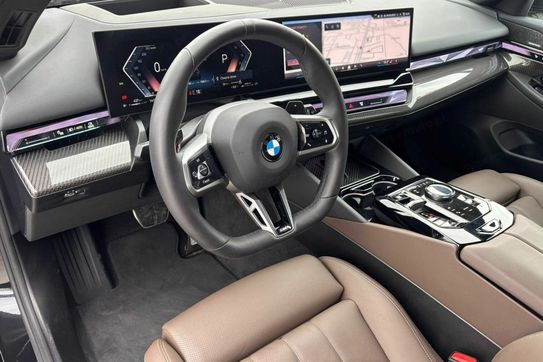 BMW Seria 5 Touring 520d xDrive M Sport