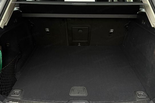 Volvo XC60 B5 B AWD Plus Dark