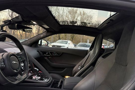 Jaguar F-Type R-Dynamic