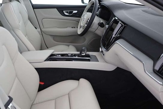 Volvo V60 B4 Plus Bright