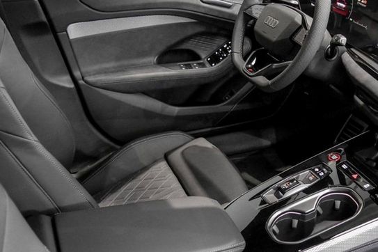 Audi A6 TFSI S line Avant