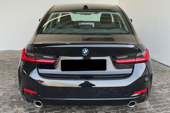 BMW Seria 3 330i xDrive