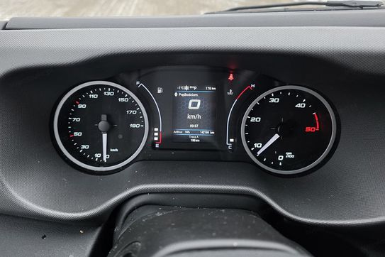 Iveco Daily 35S18A8V 16m3 L4H3 Hi-Matic