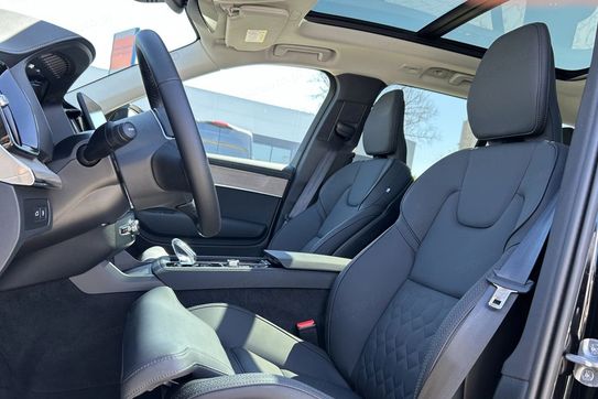 Volvo XC90 T8 AWD Plug-In Hybrid Plus Dark 7os aut
