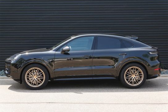 Porsche Cayenne Coupe Black Edition