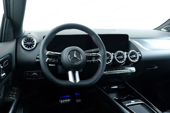 Mercedes GLA 200 AMG Line