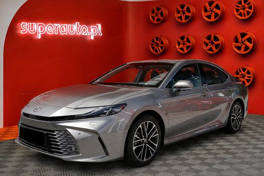 Toyota Camry Executive 2.5 Hybrid Dynamic Force