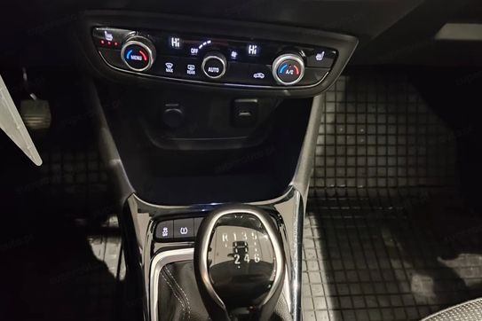 Opel Crossland X Elegance