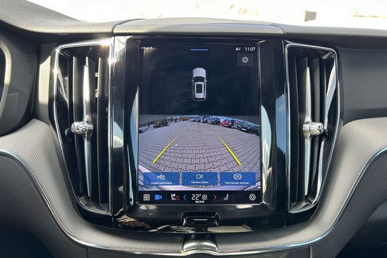 Volvo XC60 B4 D AWD Plus Dark