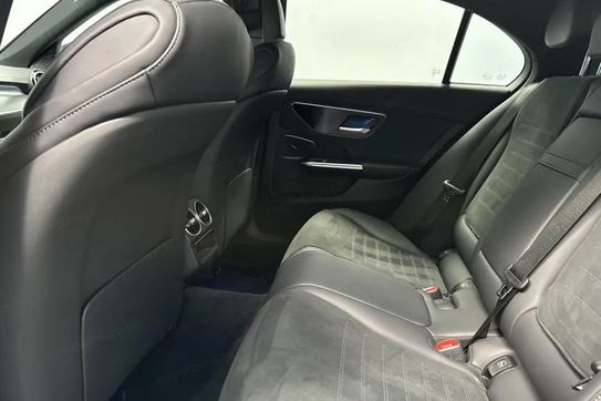 Mercedes Klasa C 220 d 4-Matic AMG Line